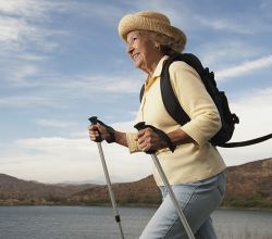 Скандинавская ходьба: особенности для пожилых